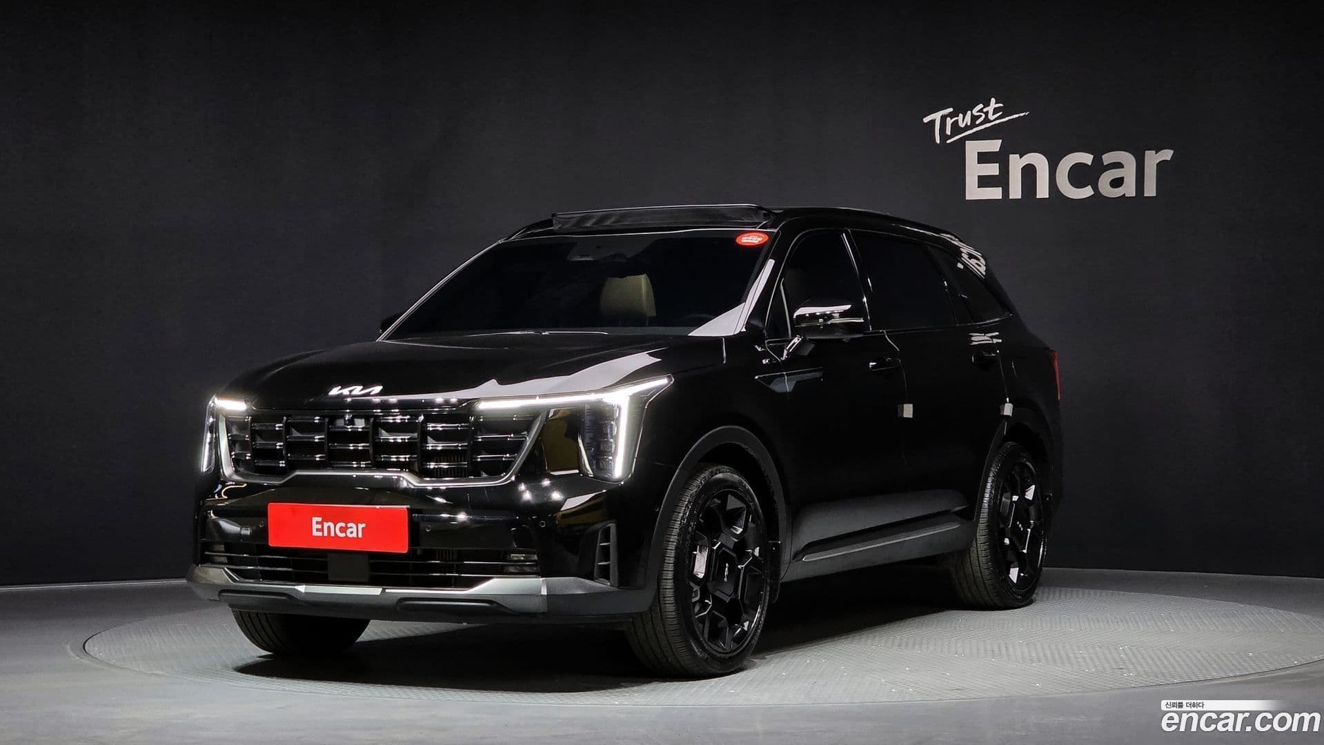 Main__Slider__Photo:Sorento Kia 2024.1-0