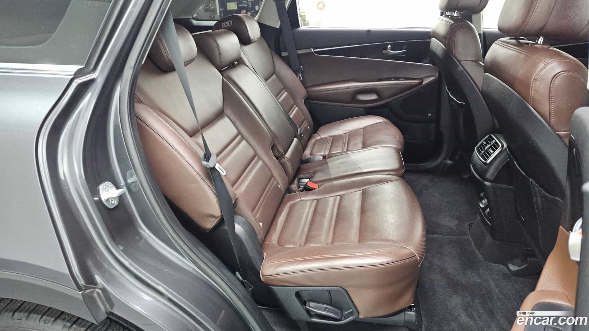 Sorento Kia 2016.5-OPTION-016