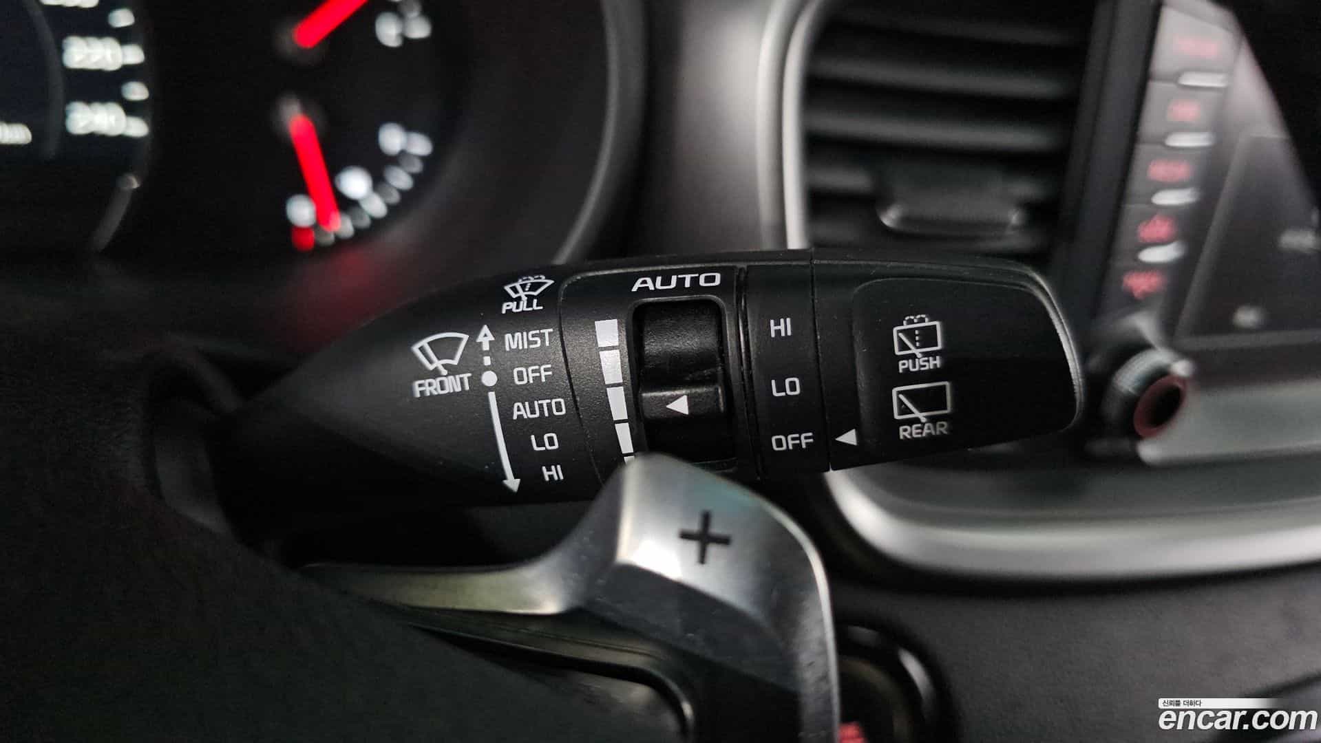 Sorento Kia 2016.5-OPTION-022