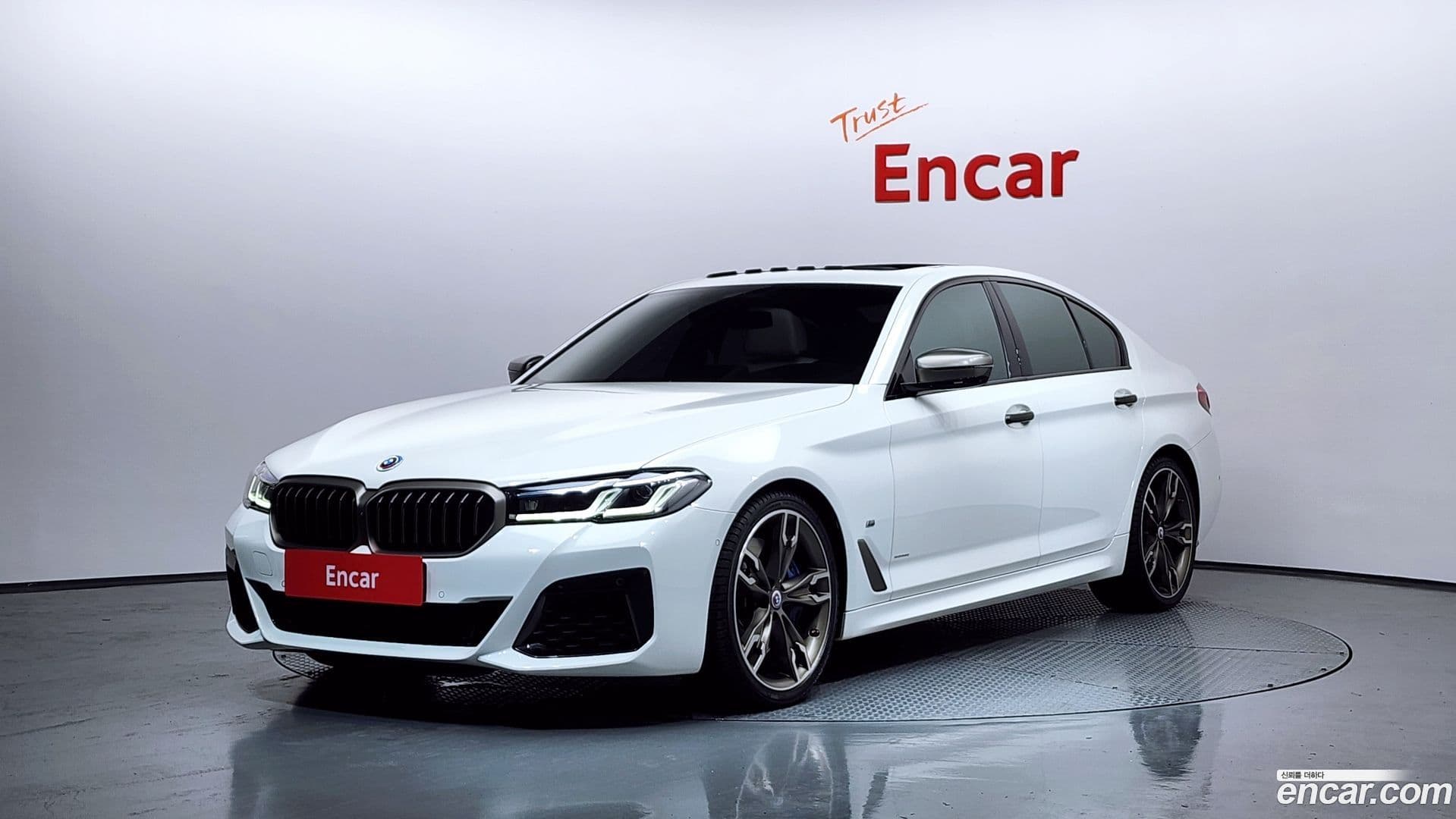 Main__Slider__Photo:5-Series BMW 2023.1-0
