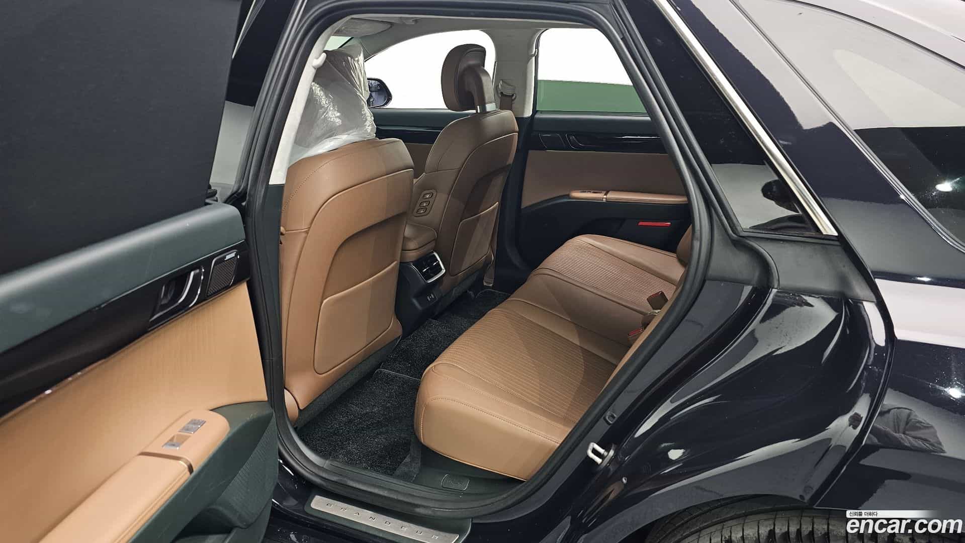 Grandeur Hyundai 2023.7-OPTION-016