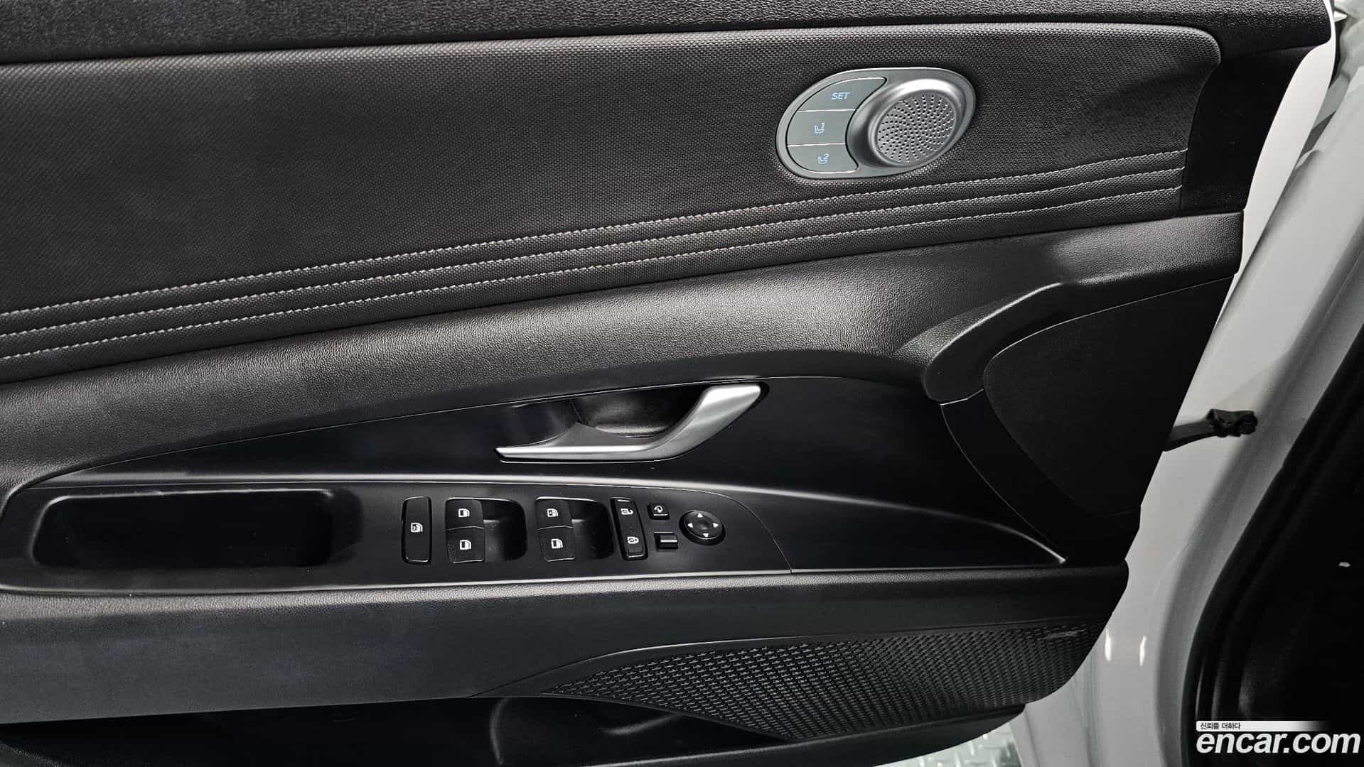 AVANTE Hyundai 2021.11-OPTION-022