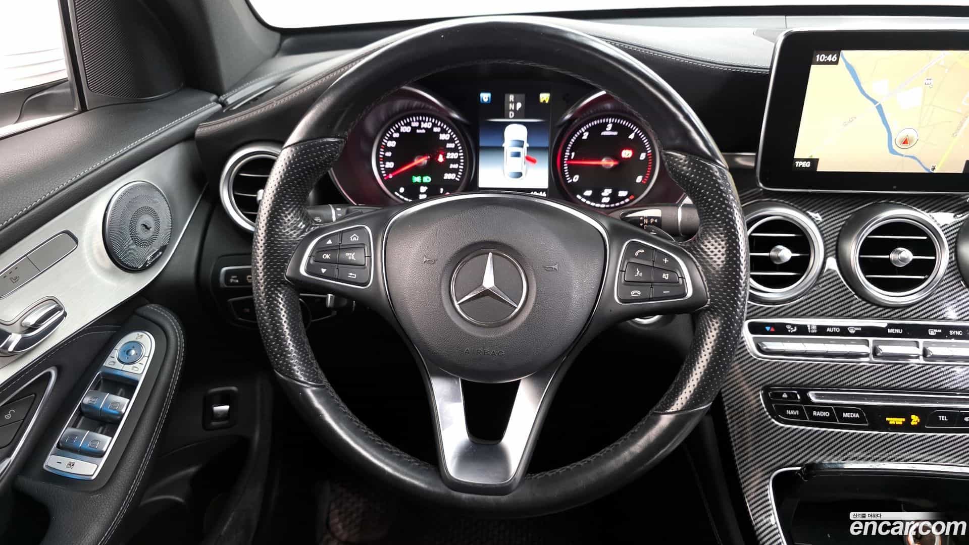 GLC-Class Mercedes-Benz 2017.10-OPTION-017