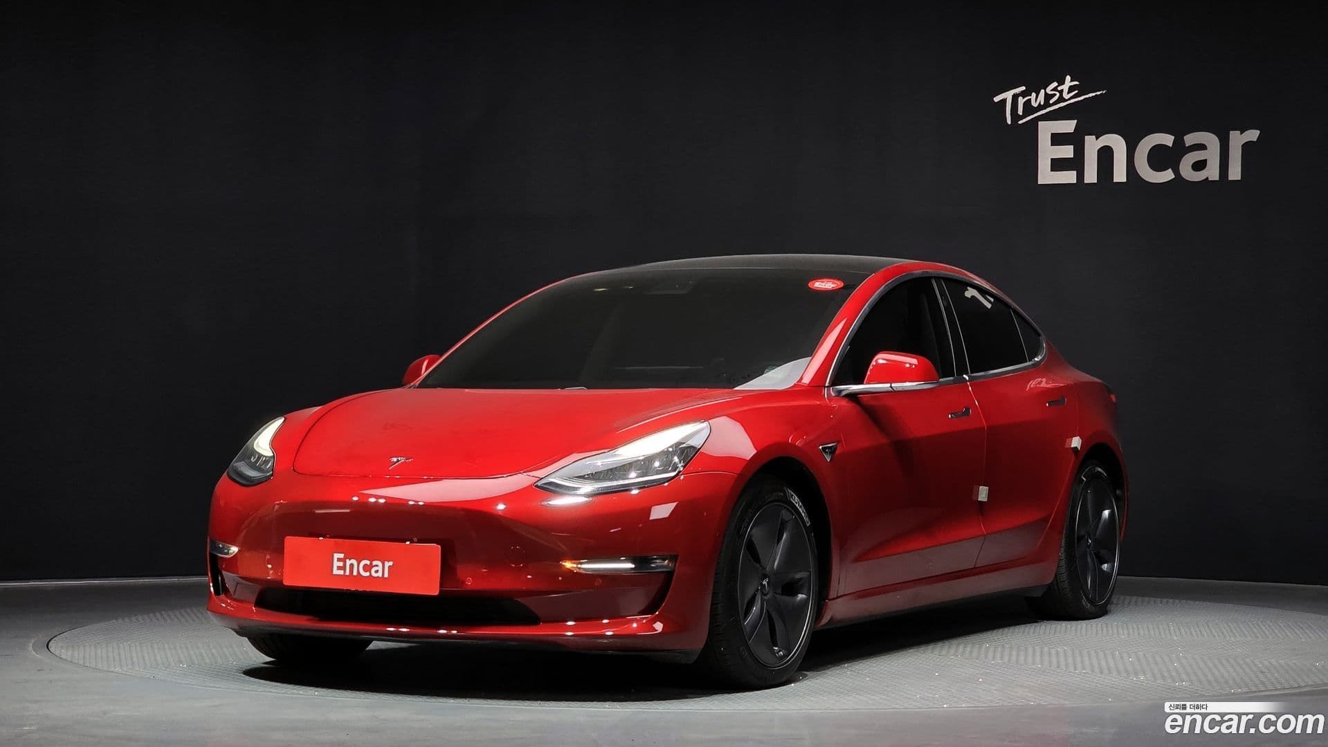 Main__Slider__Photo:Model 3 Tesla 2020.0-0