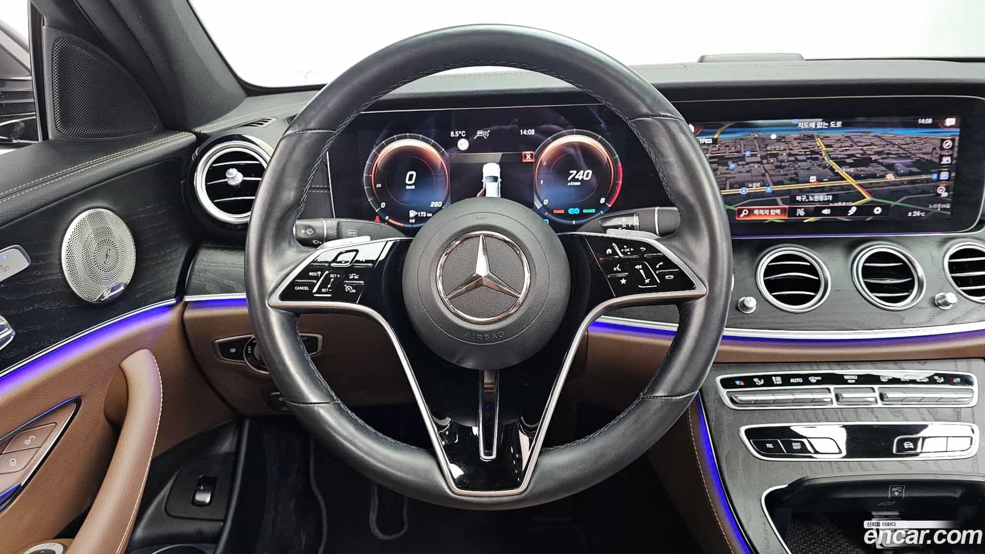 E-Class Mercedes-Benz 2021.8-OPTION-017