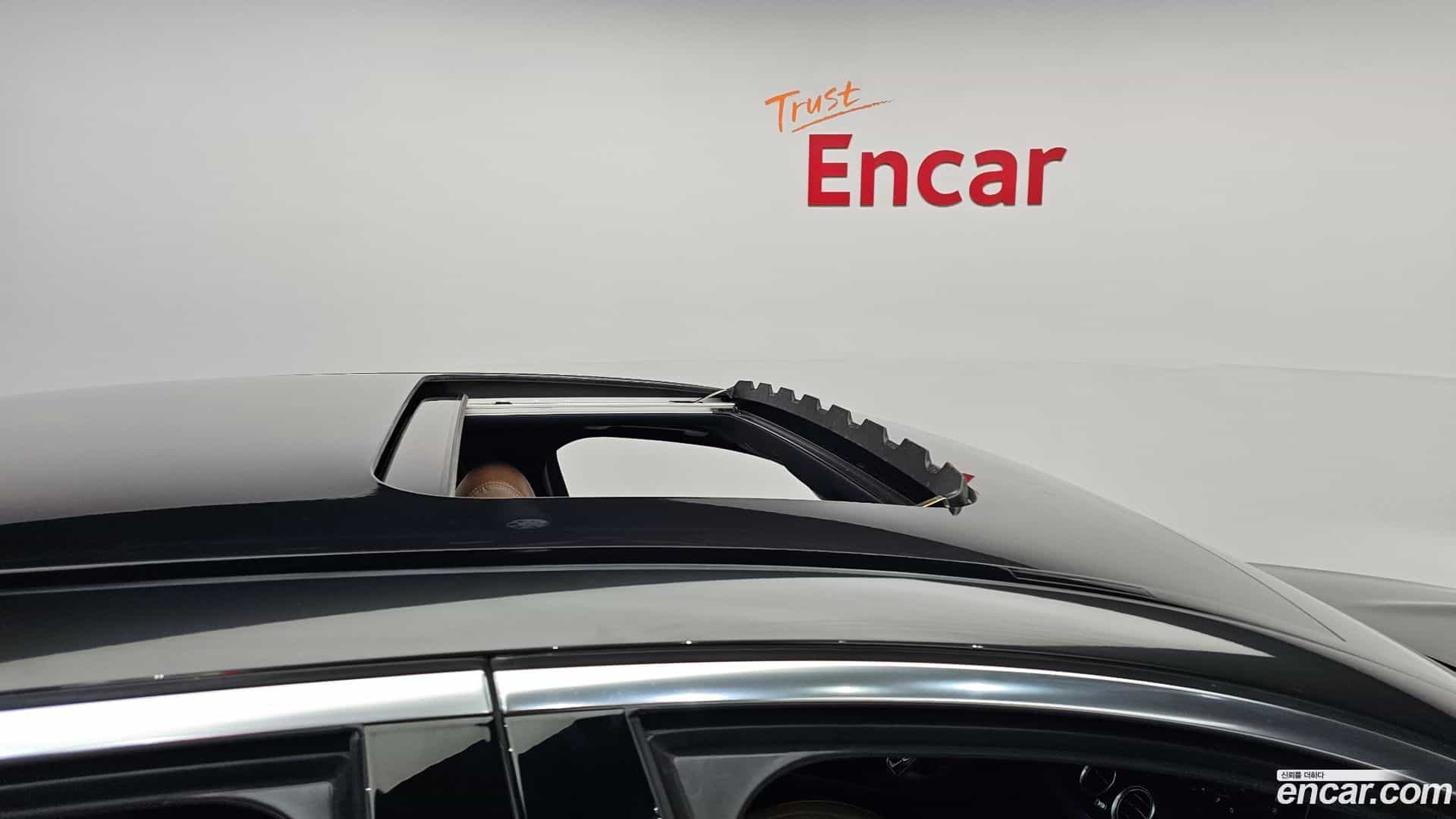 E-Class Mercedes-Benz 2021.8-OPTION-024