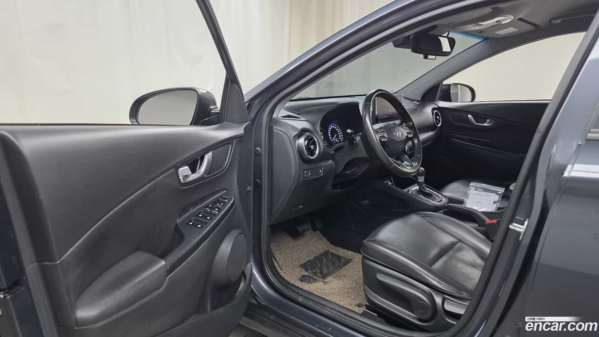 Kona Hyundai 2021.1-INNER-010