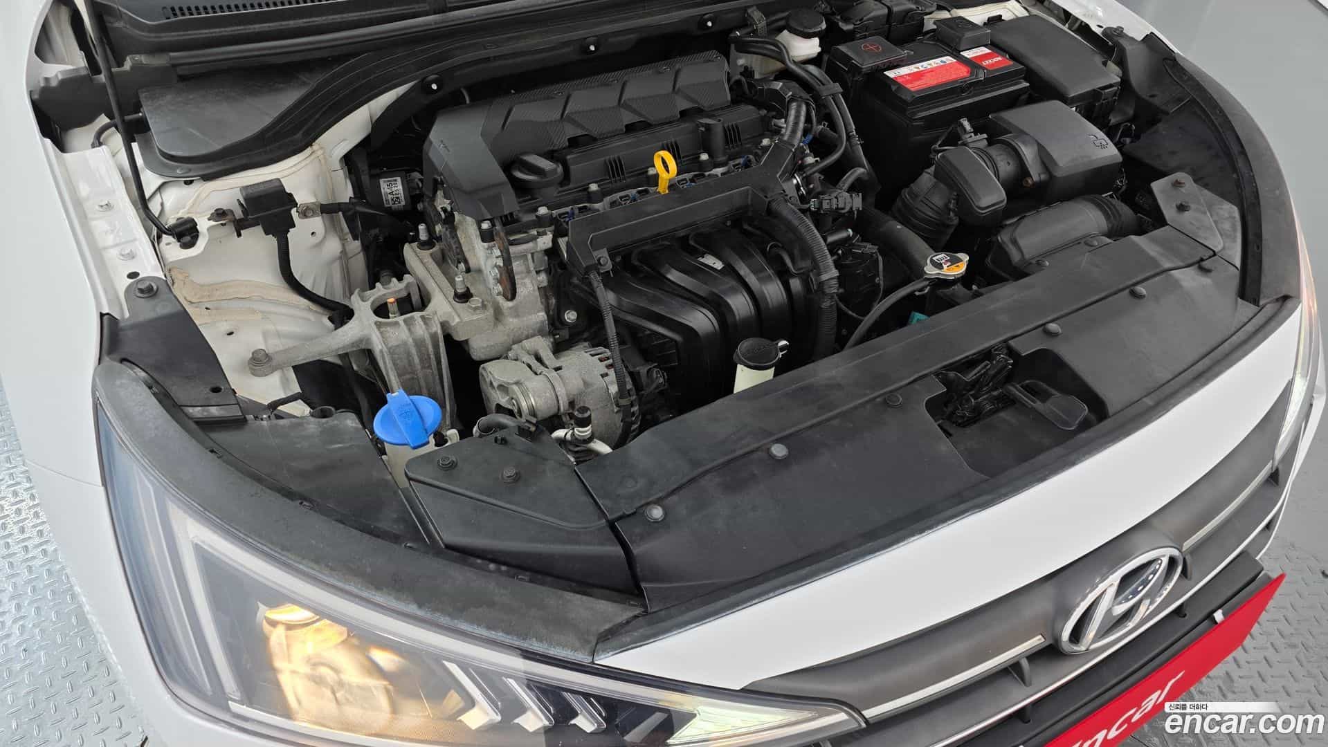 AVANTE Hyundai 2020.0-OUTER-006