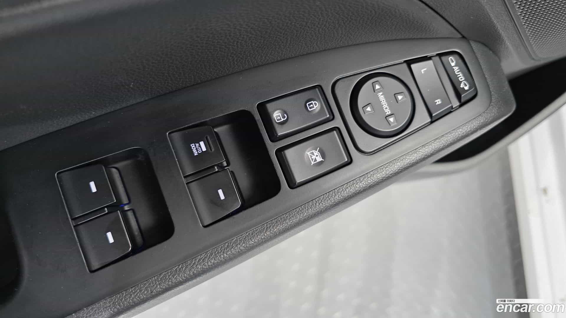 AVANTE Hyundai 2020.0-OPTION-016