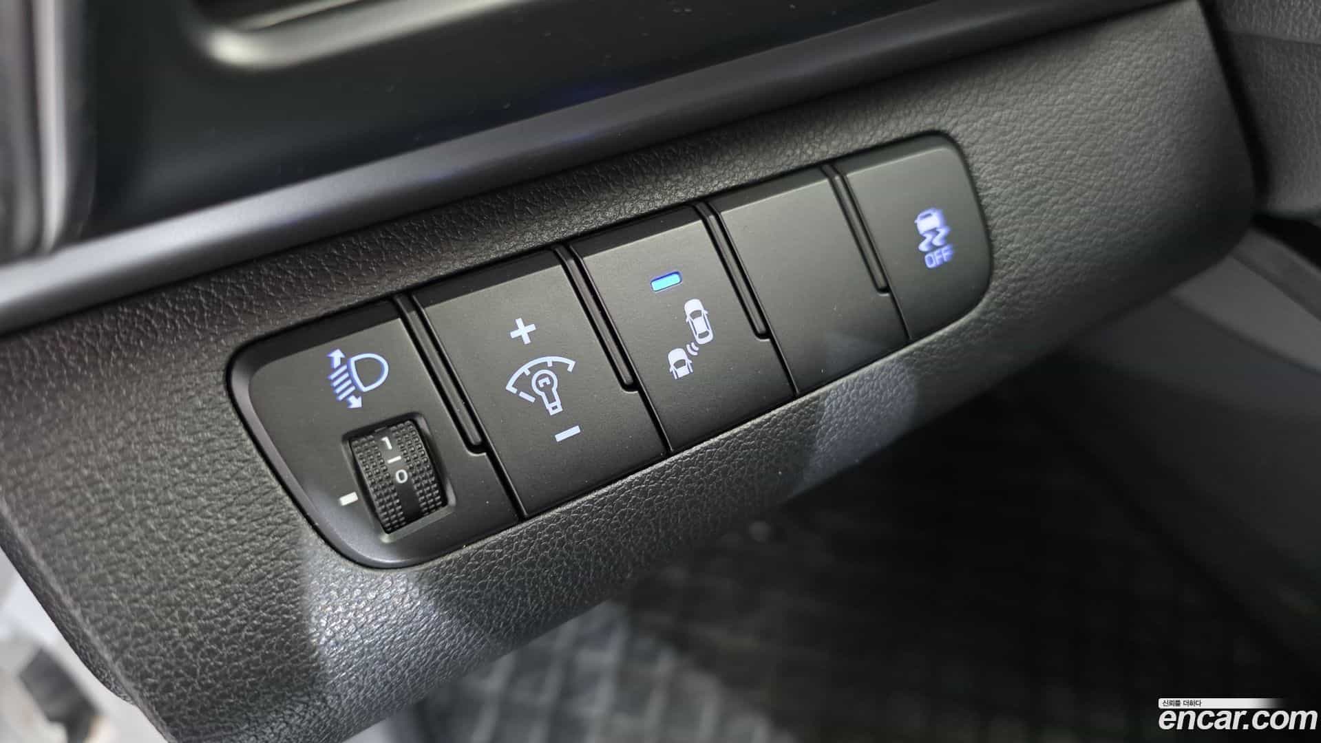 AVANTE Hyundai 2020.0-OPTION-017