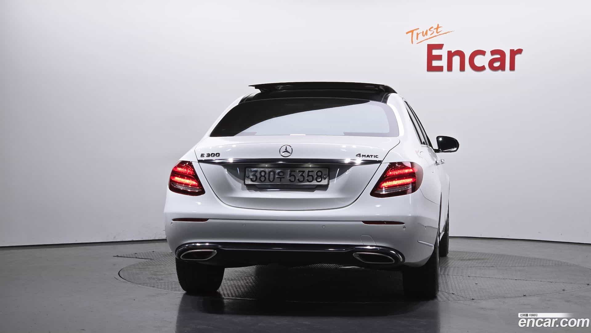 E-Class Mercedes-Benz 2019.8-OUTER-004