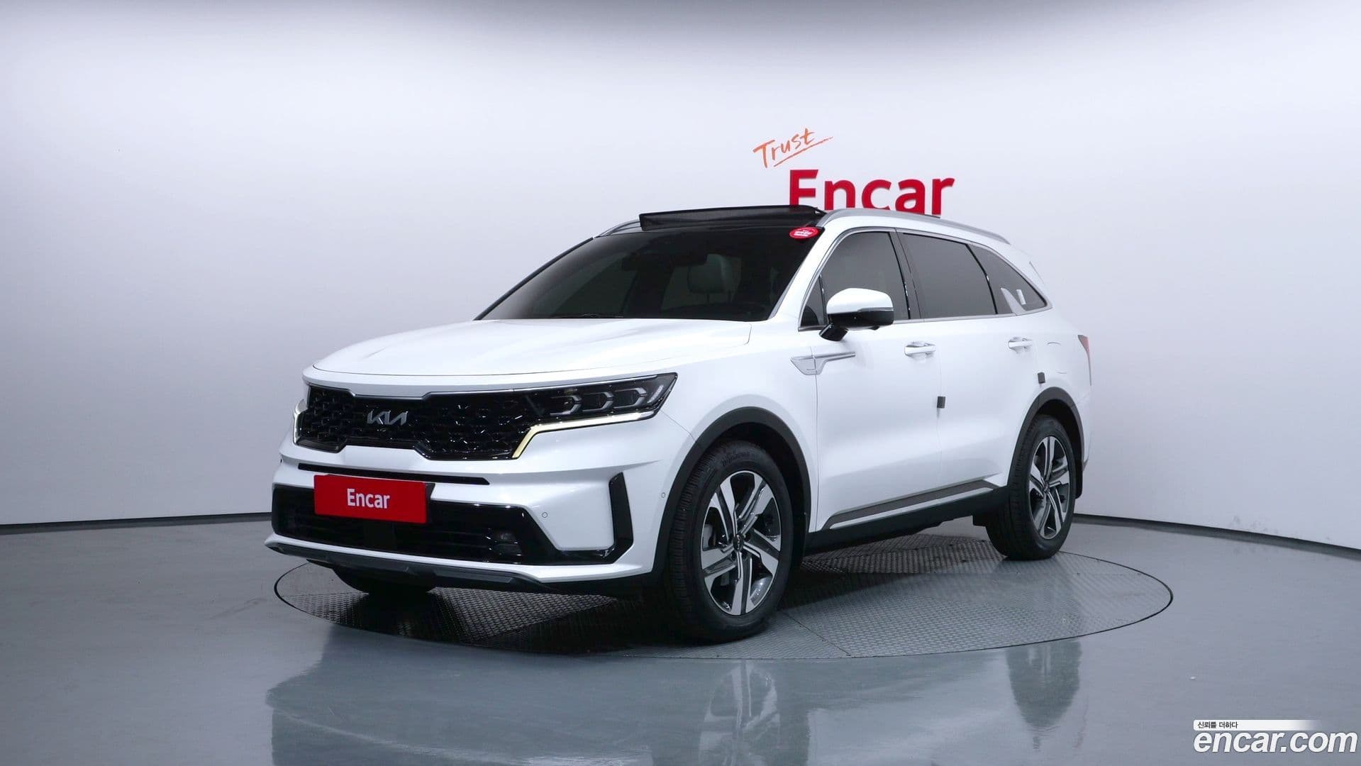 Main__Slider__Photo:Sorento Kia 2022.9-0