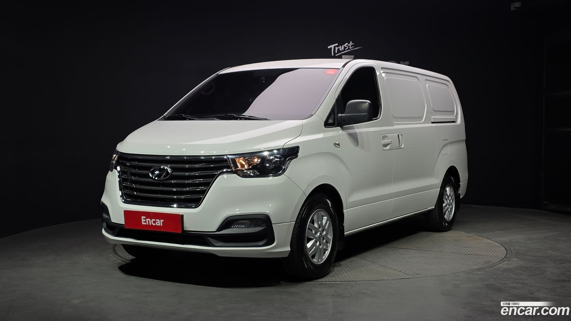 Main__Slider__Photo:Starex Hyundai 2018.1-0