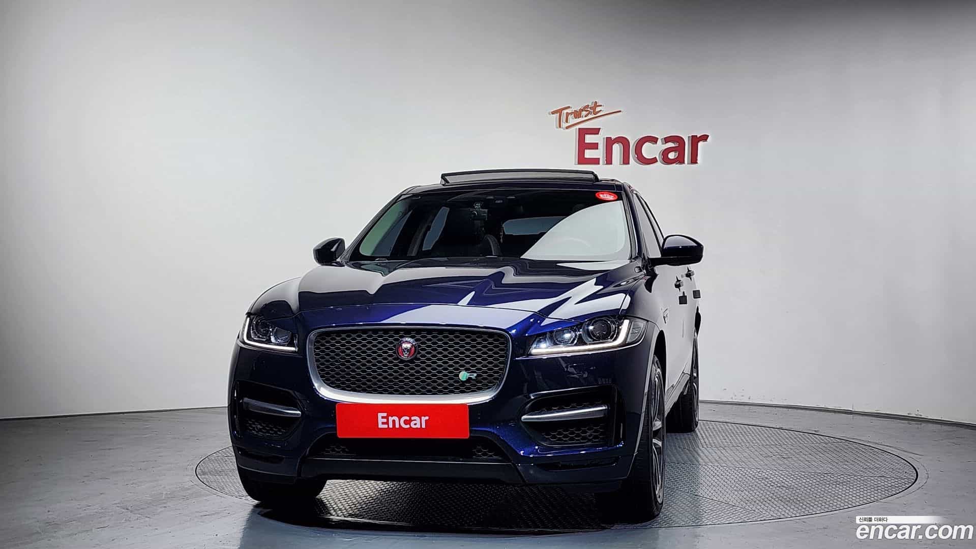 F-PACE Jaguar 2016.10-OUTER-003