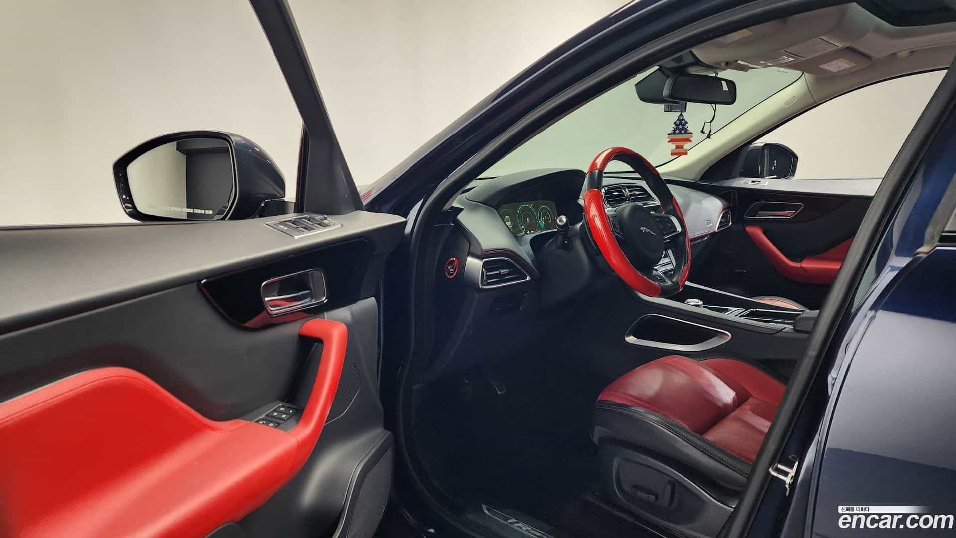 F-PACE Jaguar 2016.10-INNER-010
