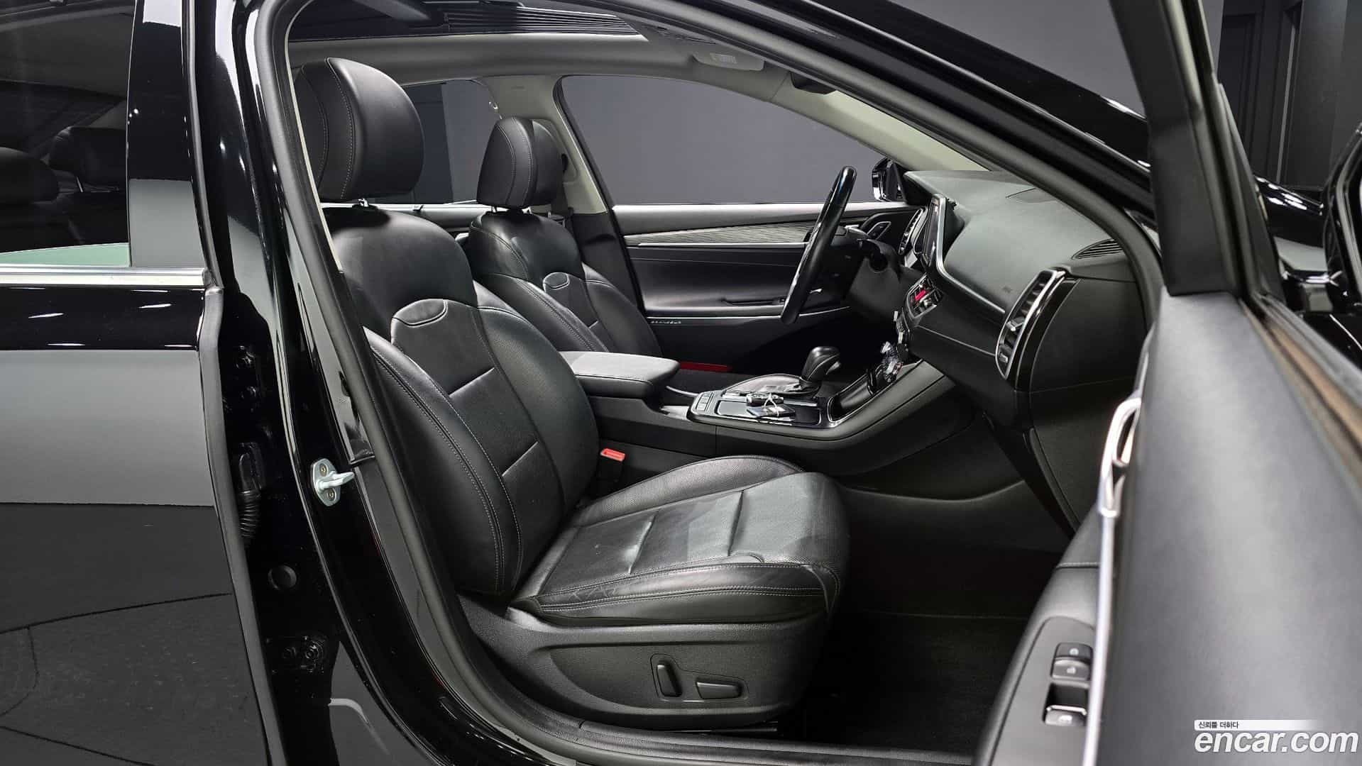 Grandeur Hyundai 2017.0-INNER-010