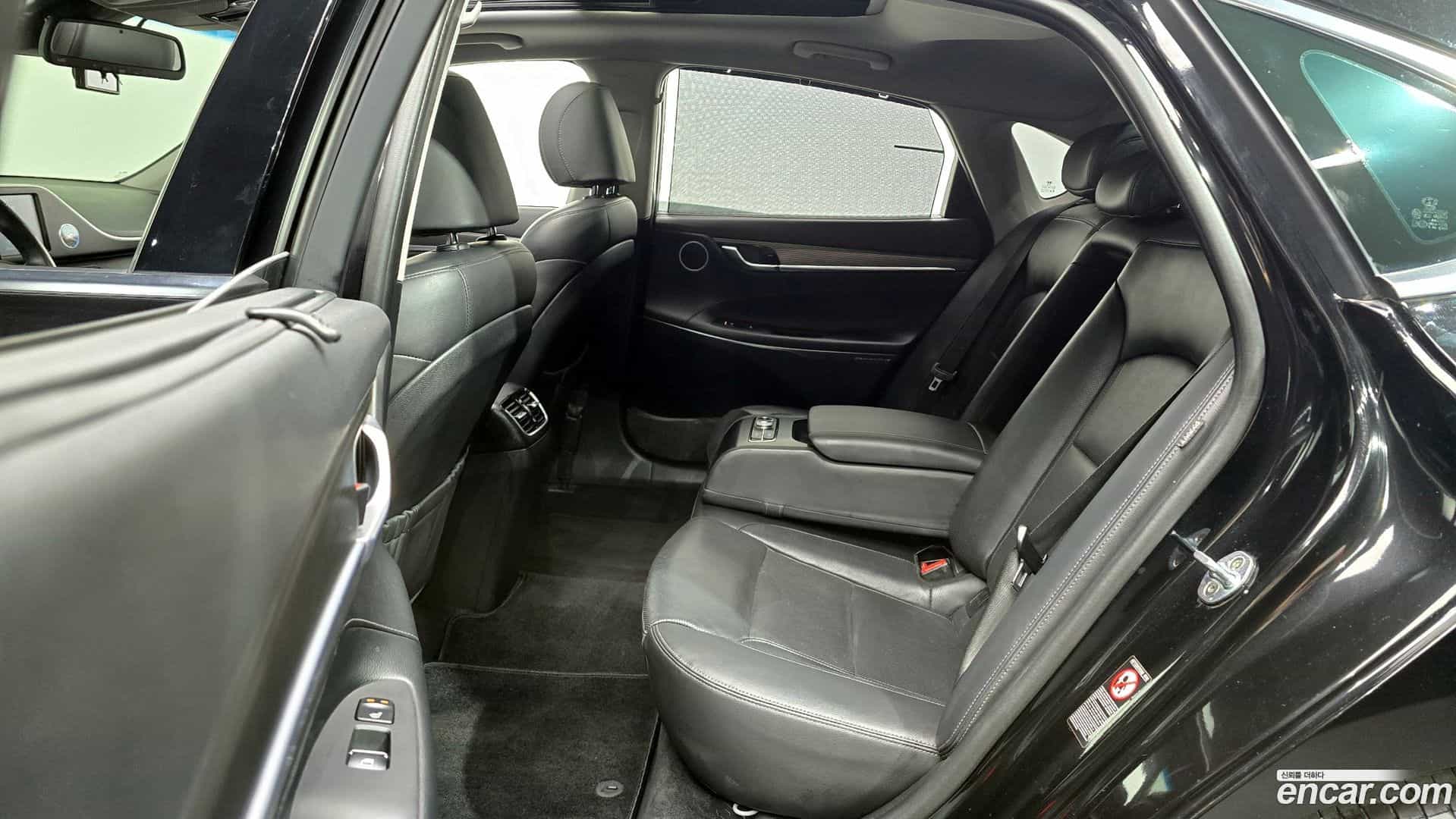 Grandeur Hyundai 2017.0-OPTION-016