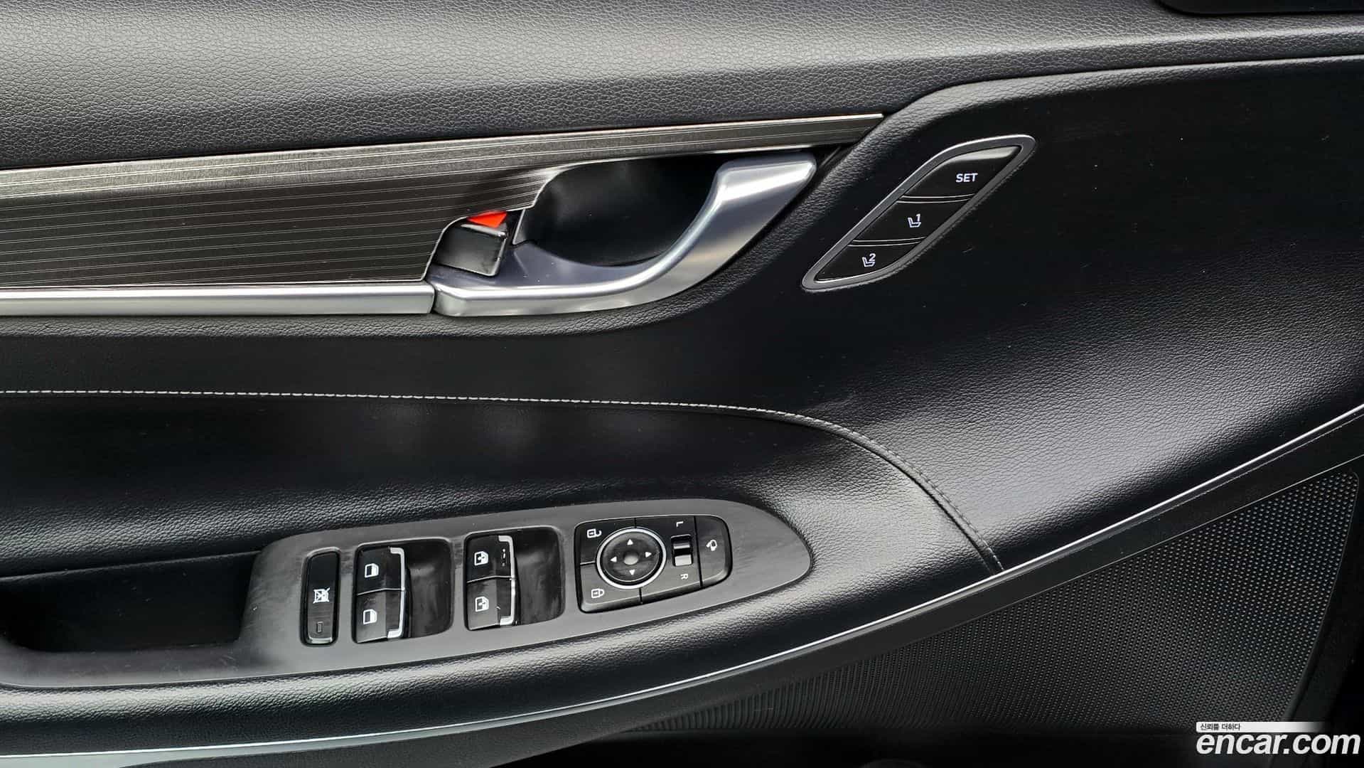 Grandeur Hyundai 2017.0-OPTION-023