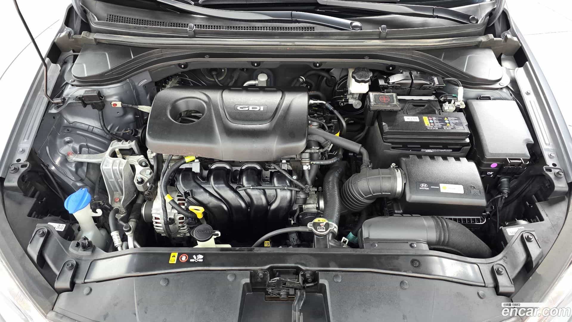 AVANTE Hyundai 2016.11-OUTER-006