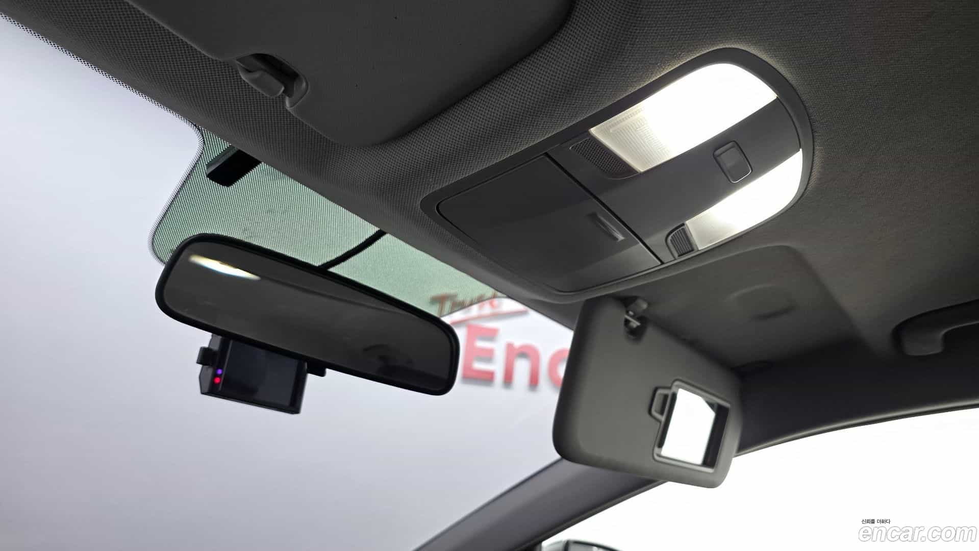 AVANTE Hyundai 2016.11-OPTION-020