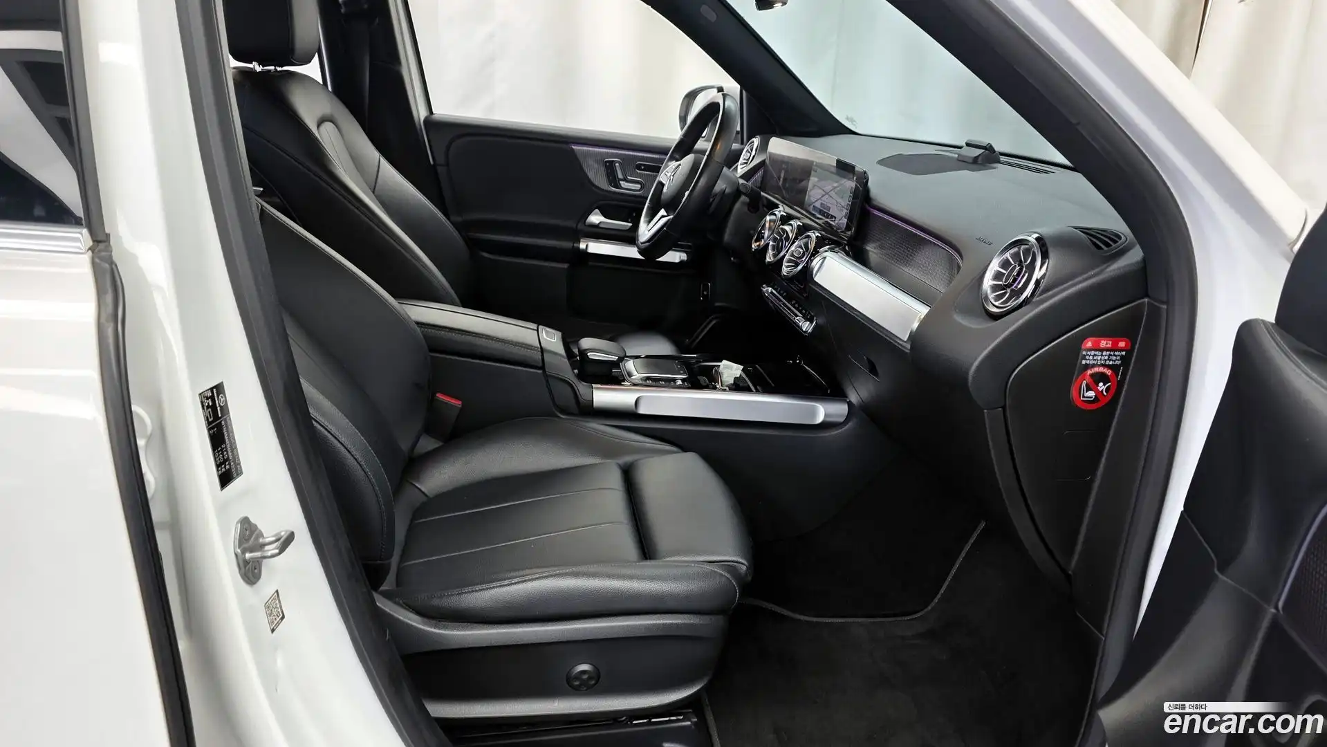 GLB-Class Mercedes-Benz 2021.7-OPTION-015