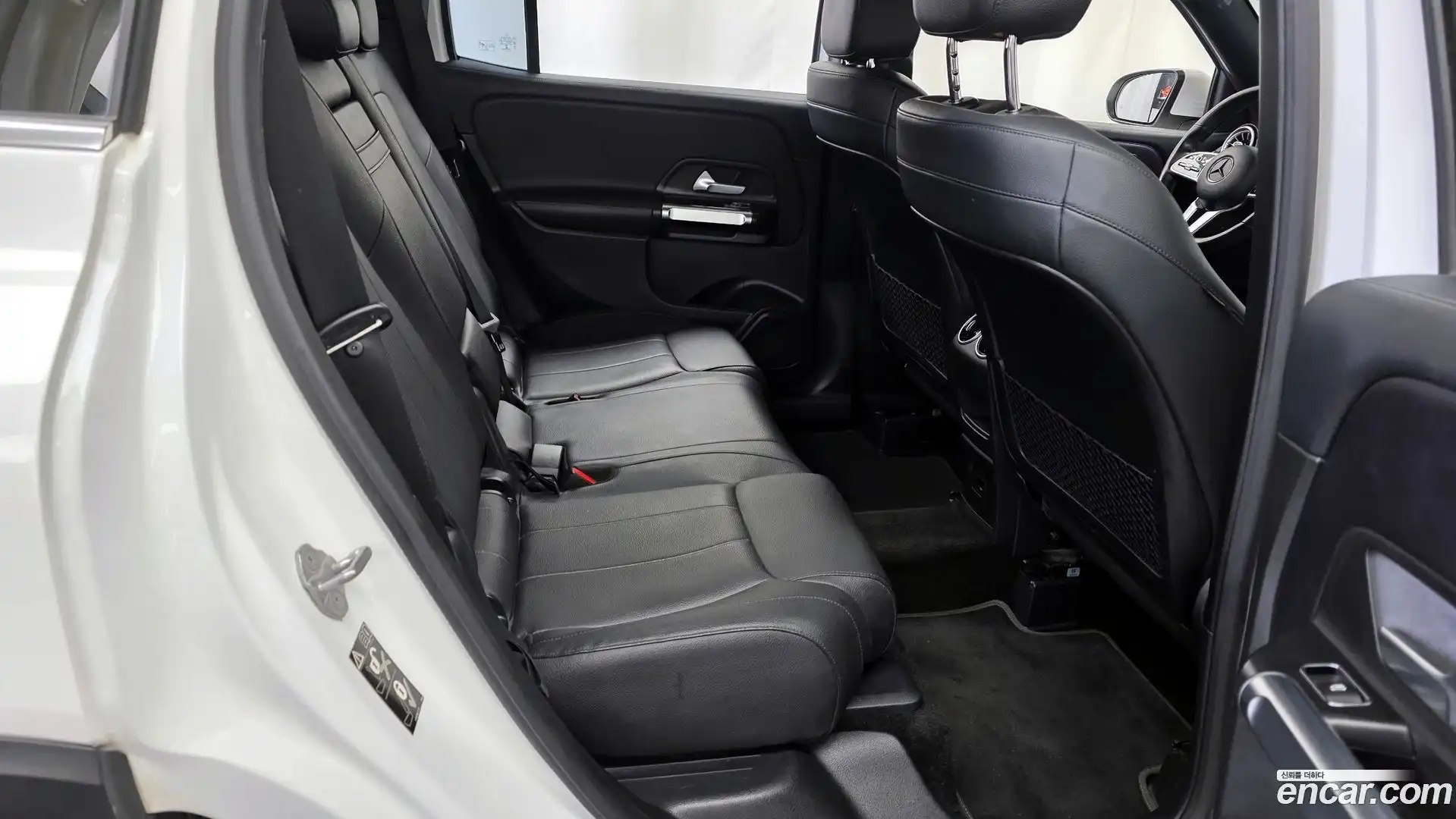 GLB-Class Mercedes-Benz 2021.7-OPTION-016