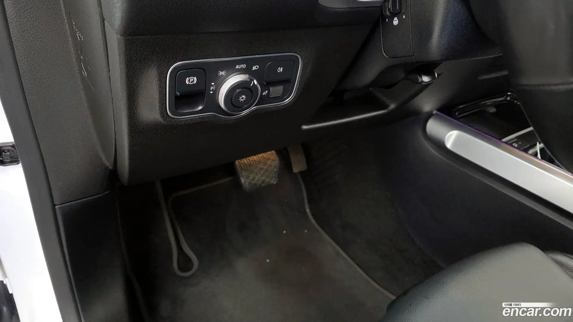 GLB-Class Mercedes-Benz 2021.7-OPTION-022