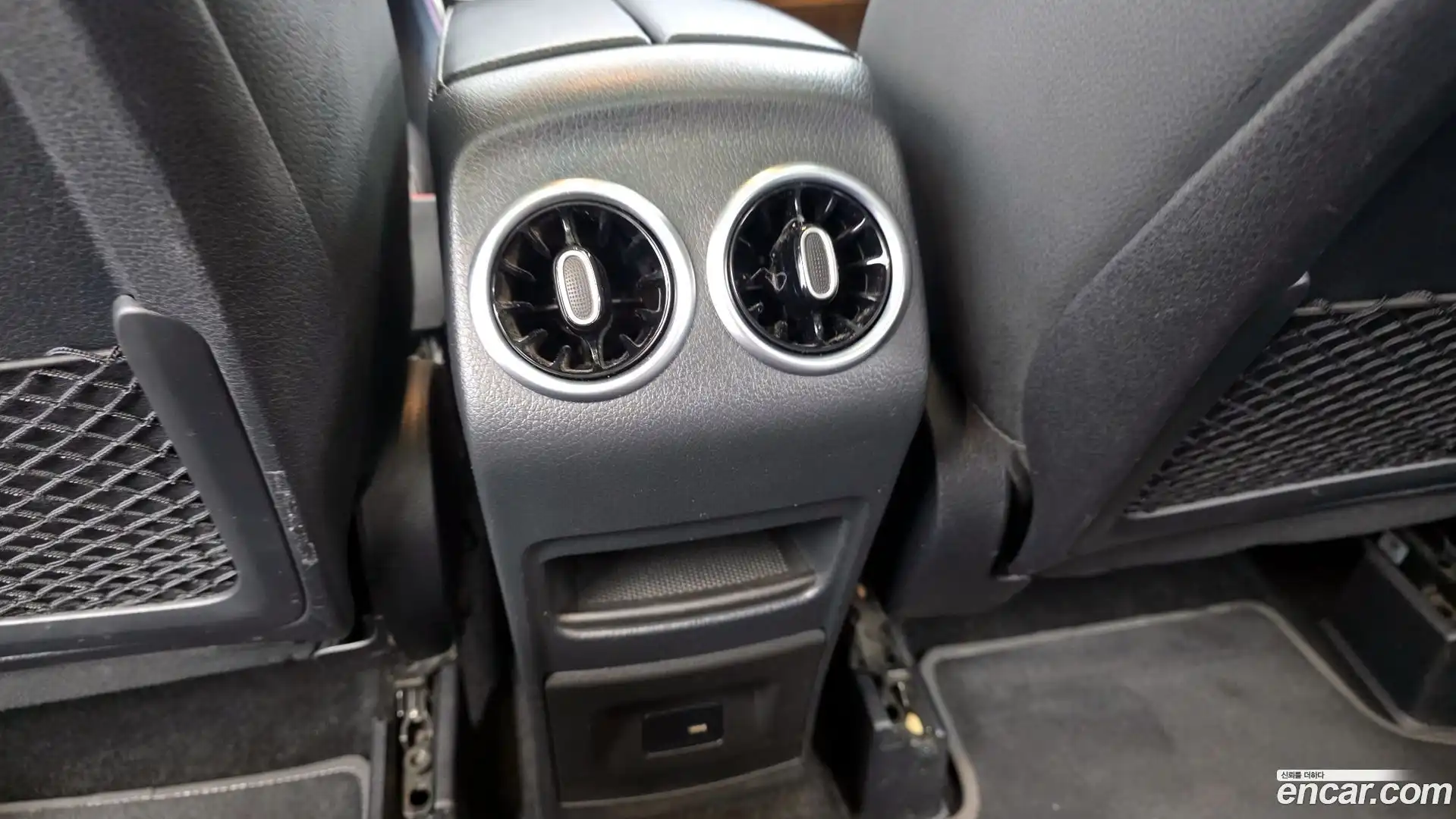 GLB-Class Mercedes-Benz 2021.7-OPTION-023