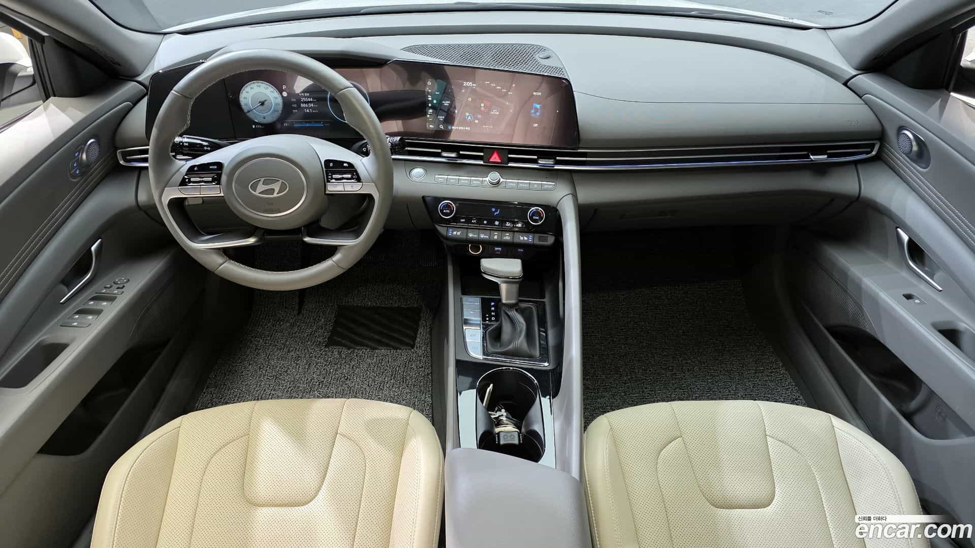 AVANTE Hyundai 2024.6-INNER-007