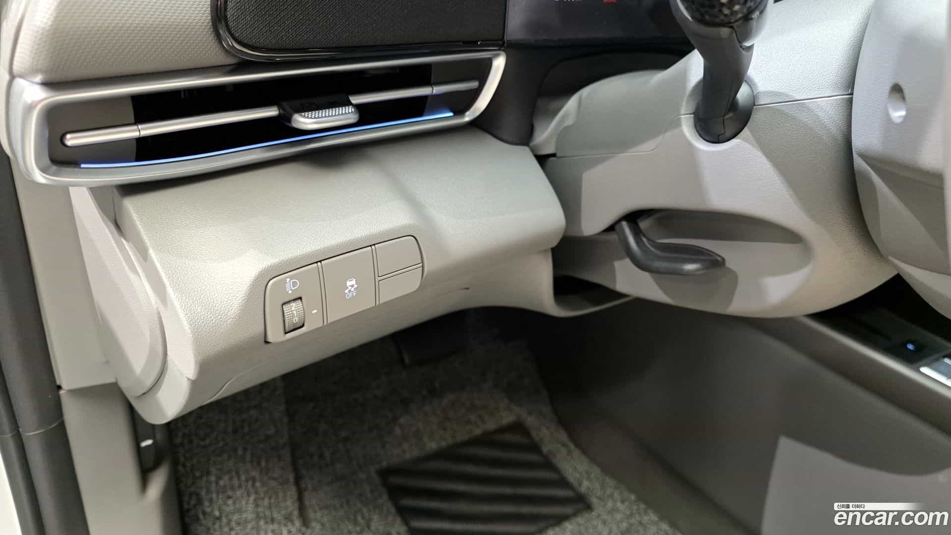 AVANTE Hyundai 2024.6-OPTION-019