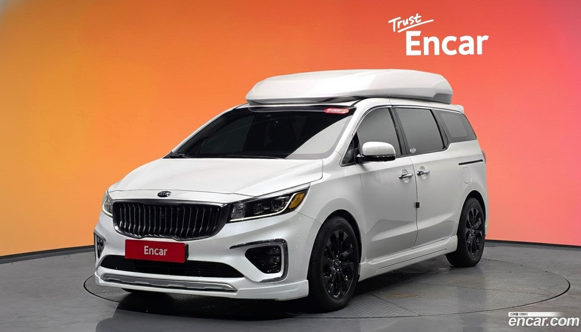 Main__Slider__Photo:Canival Kia 2019.1-0