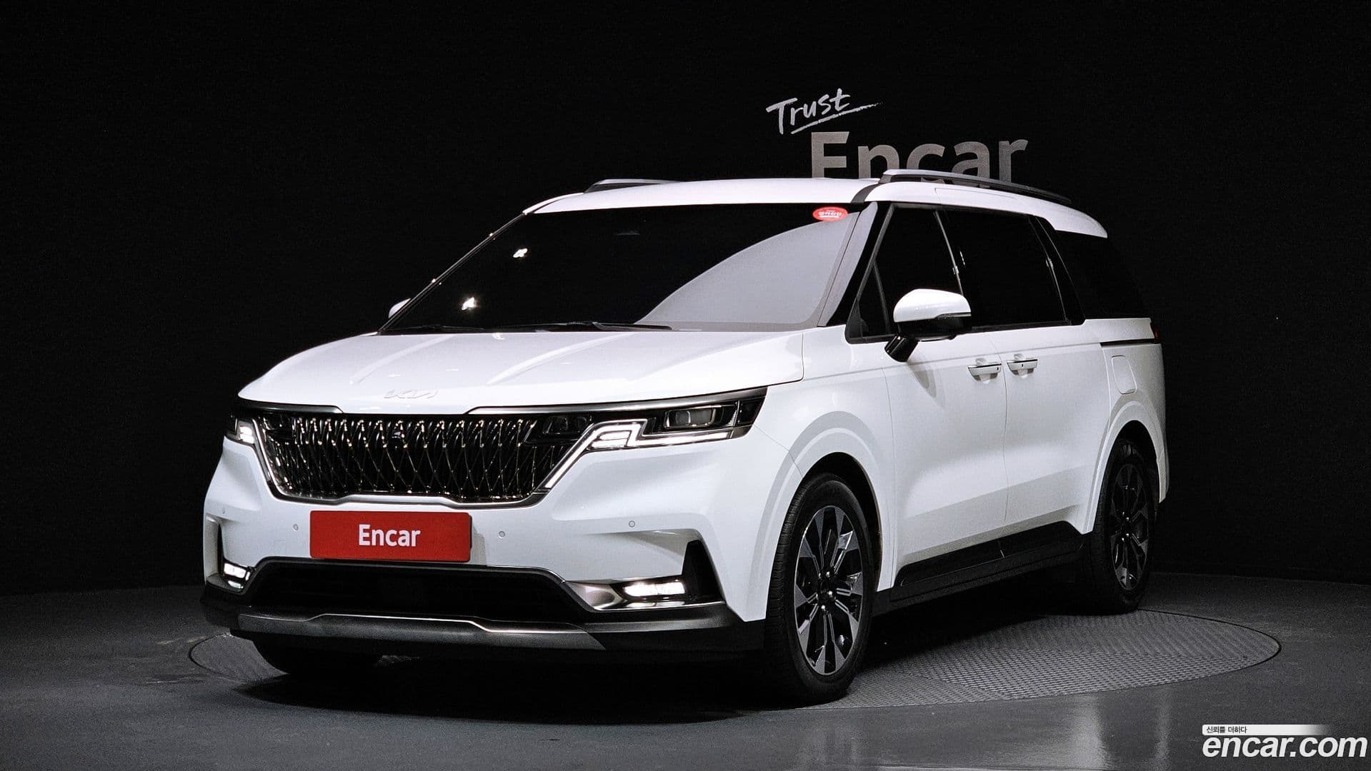 Main__Slider__Photo:Canival Kia 2021.11-0