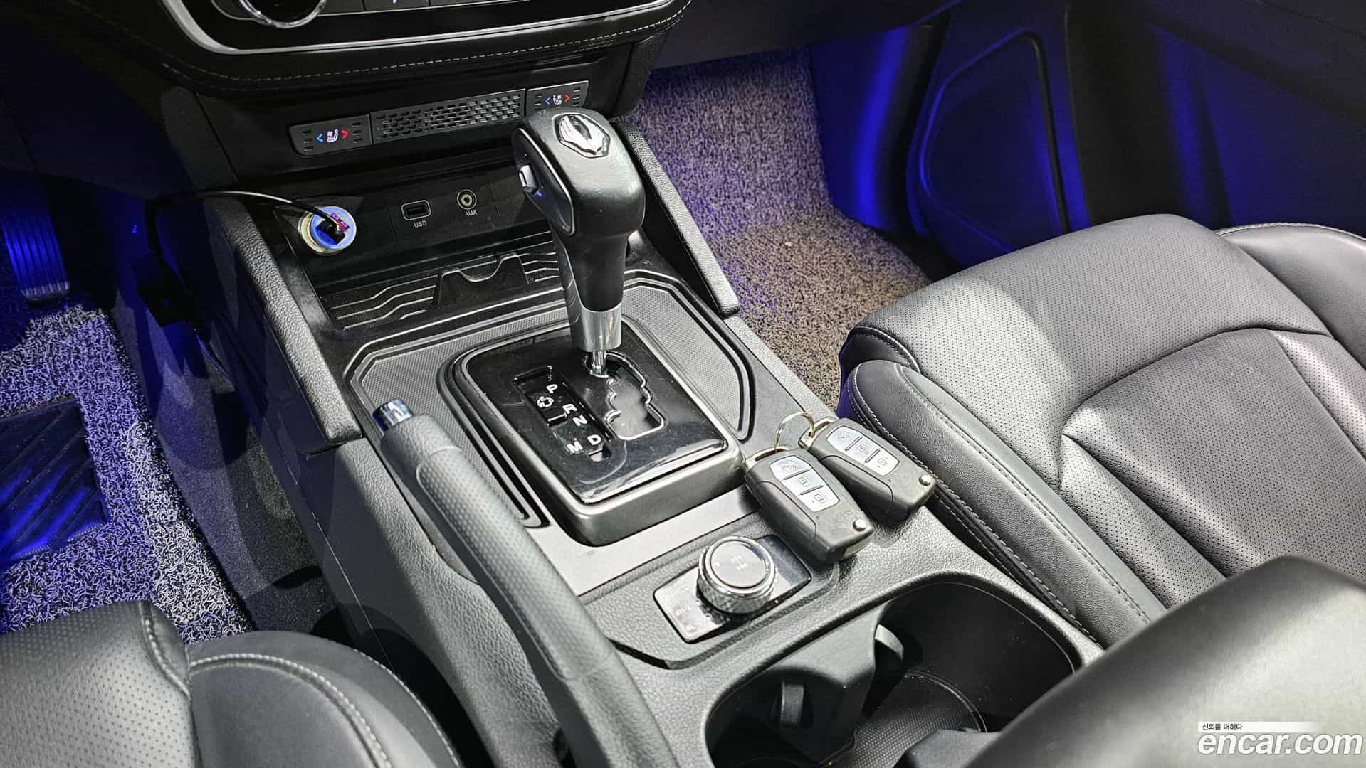 Rexton KG Mobility 2019.8-INNER-009