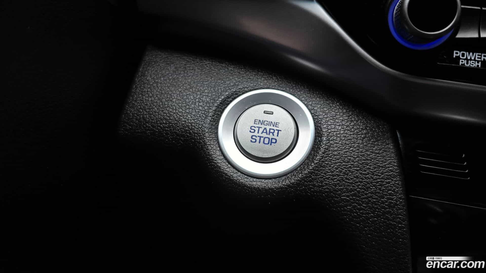 AVANTE Hyundai 2019.6-OPTION-022