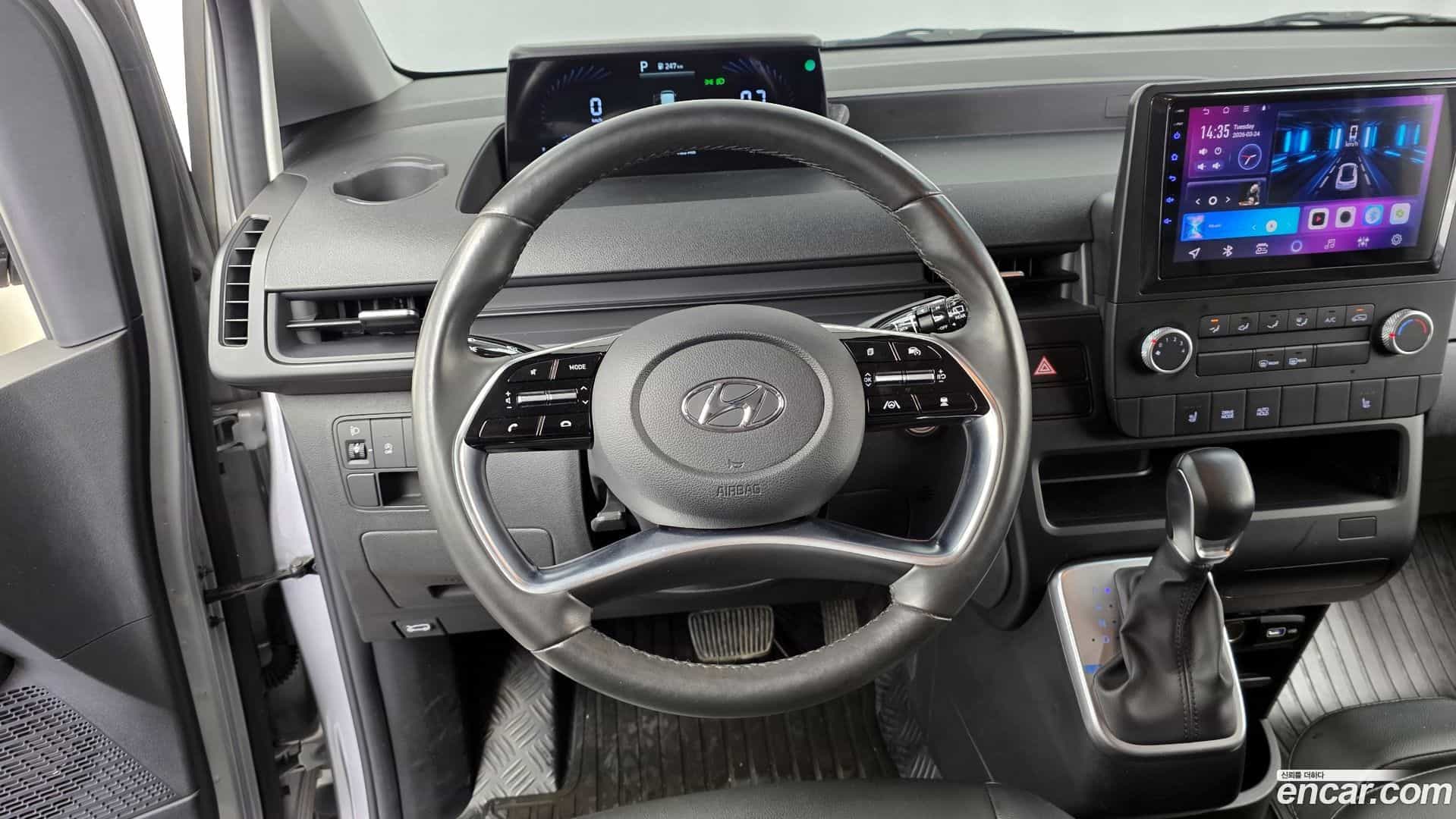 Staria Hyundai 2022.0-OPTION-017