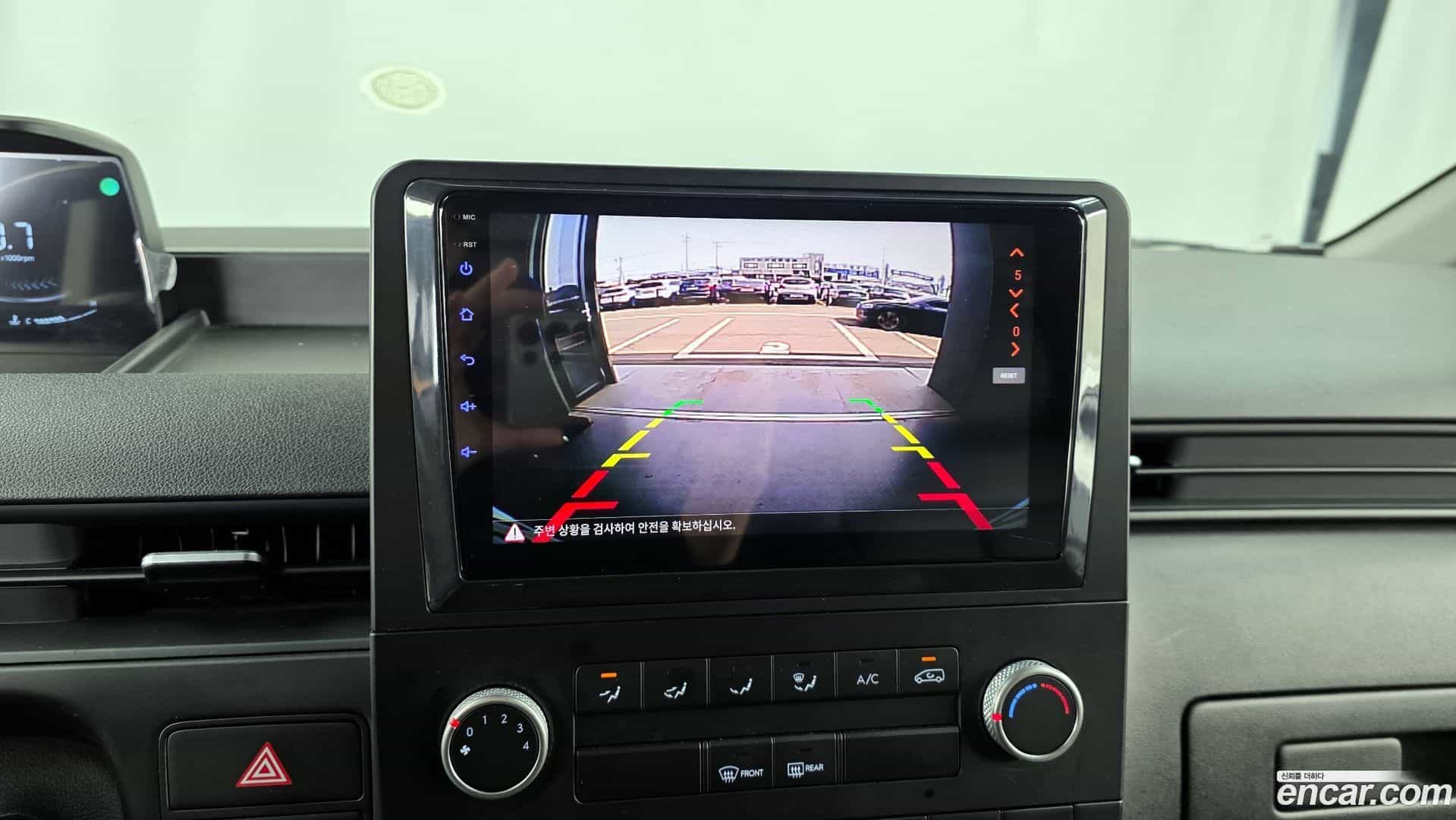 Staria Hyundai 2022.0-OPTION-019