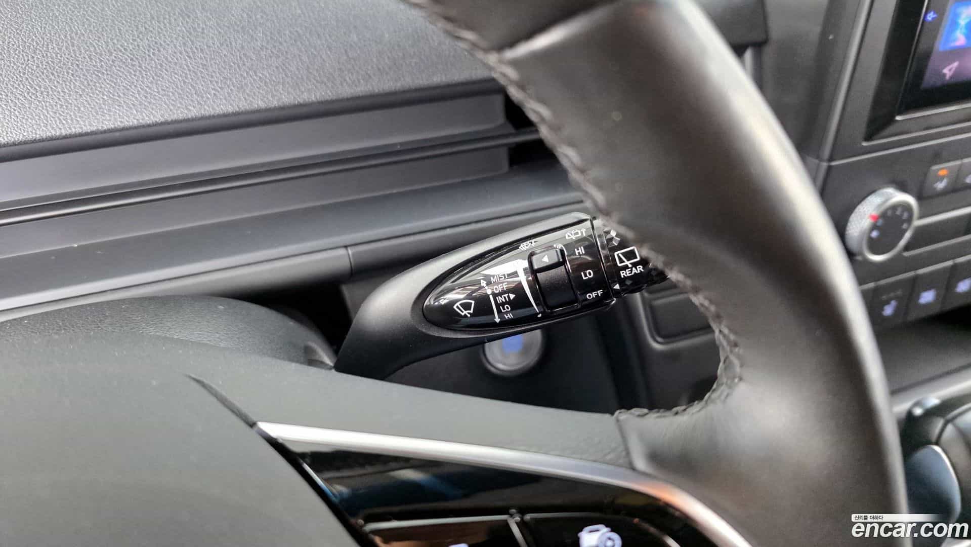 Staria Hyundai 2022.0-OPTION-023