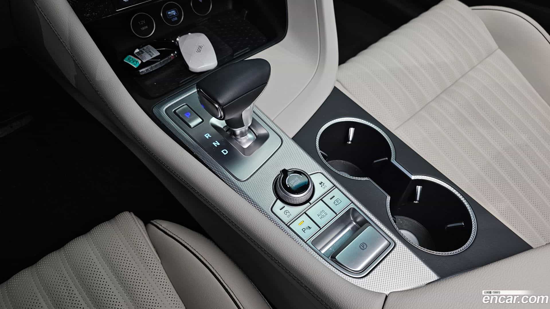 G70 Genesis 2023.11-INNER-009
