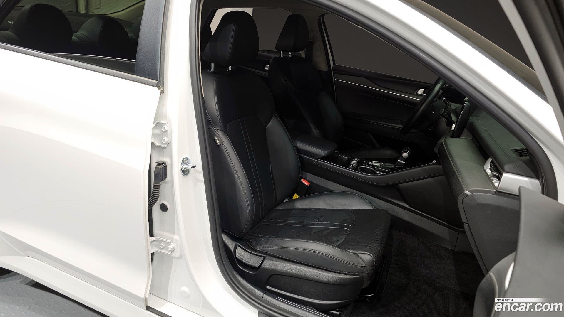 Main__Slider__Photo:K5 Kia 2021.10-11