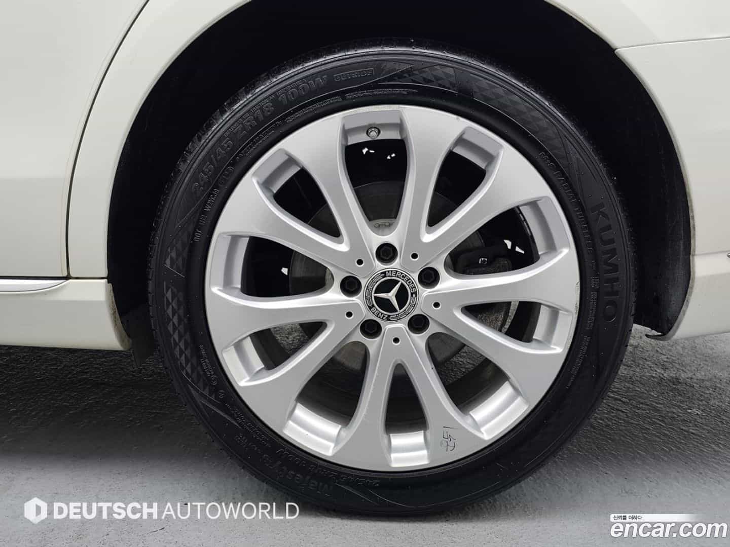 E-Class Mercedes-Benz 2017.7-OUTER-005