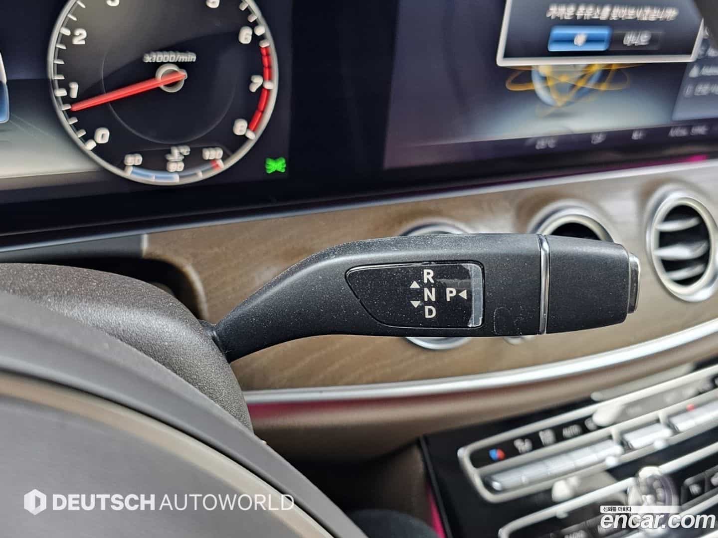 E-Class Mercedes-Benz 2017.7-INNER-009