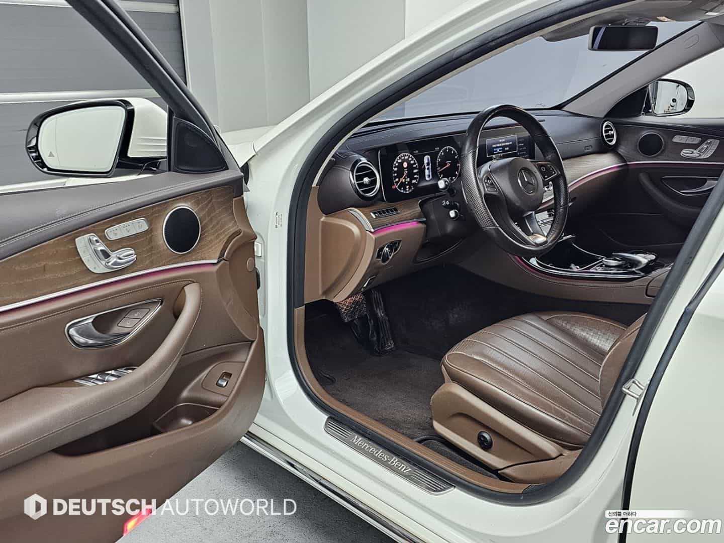 E-Class Mercedes-Benz 2017.7-OPTION-015