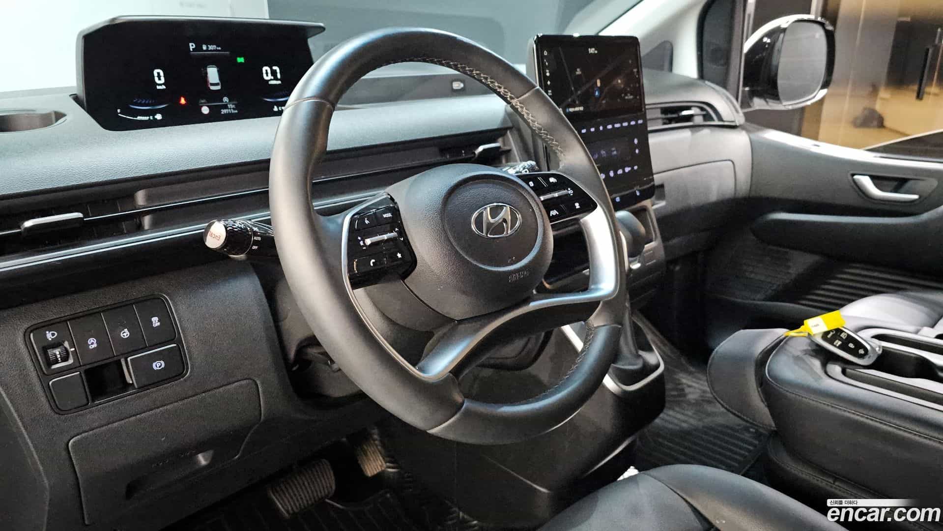 Staria Hyundai 2023.4-OPTION-016