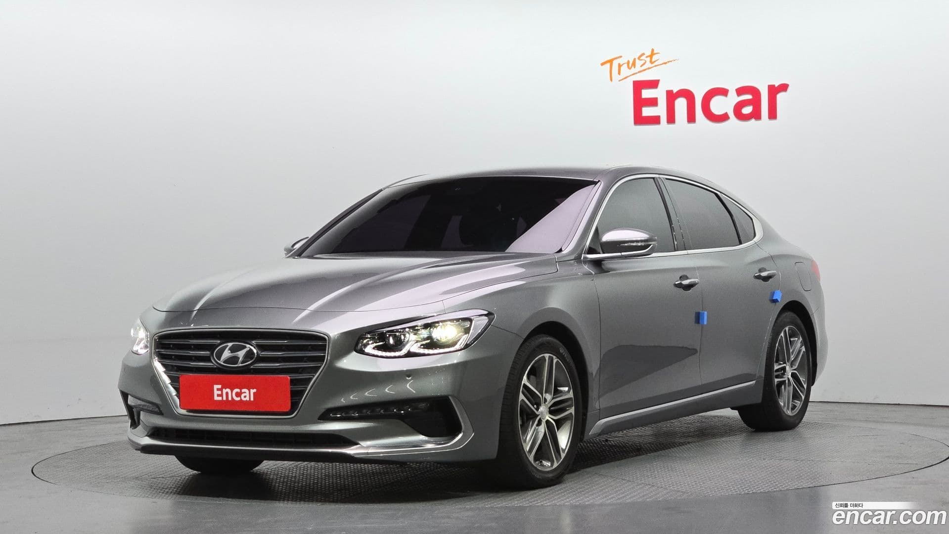 Main__Slider__Photo:Grandeur Hyundai 2017.2-0