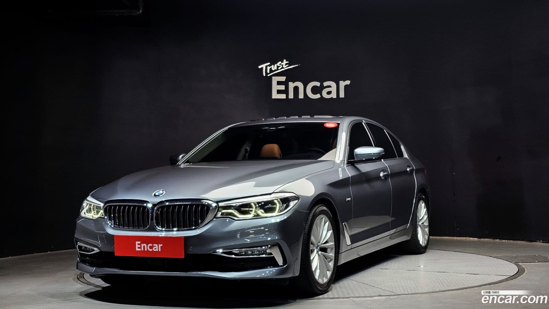 Main__Slider__Photo:5-Series BMW 2018.2-0