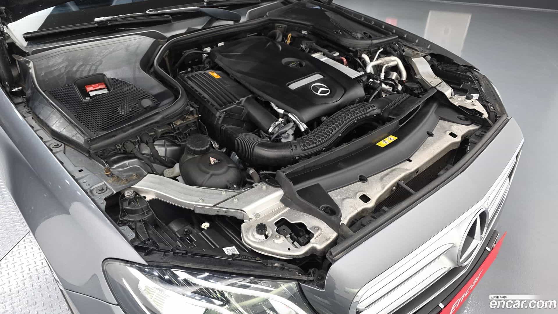 E-Class Mercedes-Benz 2019.0-OUTER-006