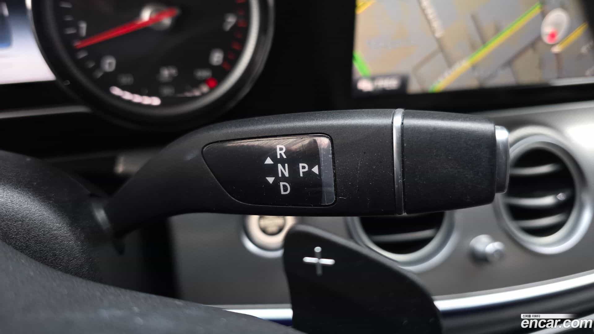 E-Class Mercedes-Benz 2019.0-INNER-009