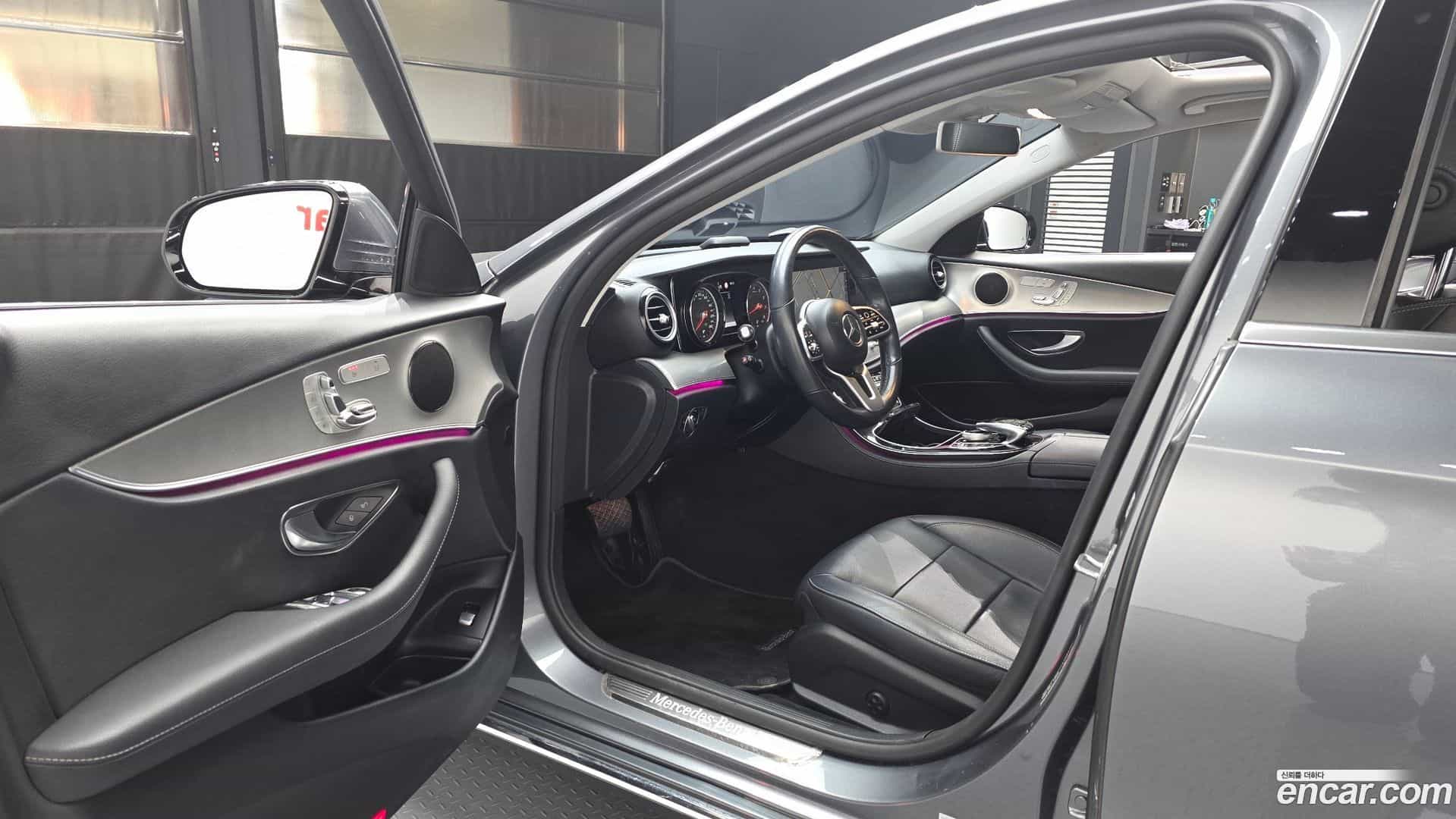 E-Class Mercedes-Benz 2019.0-INNER-010