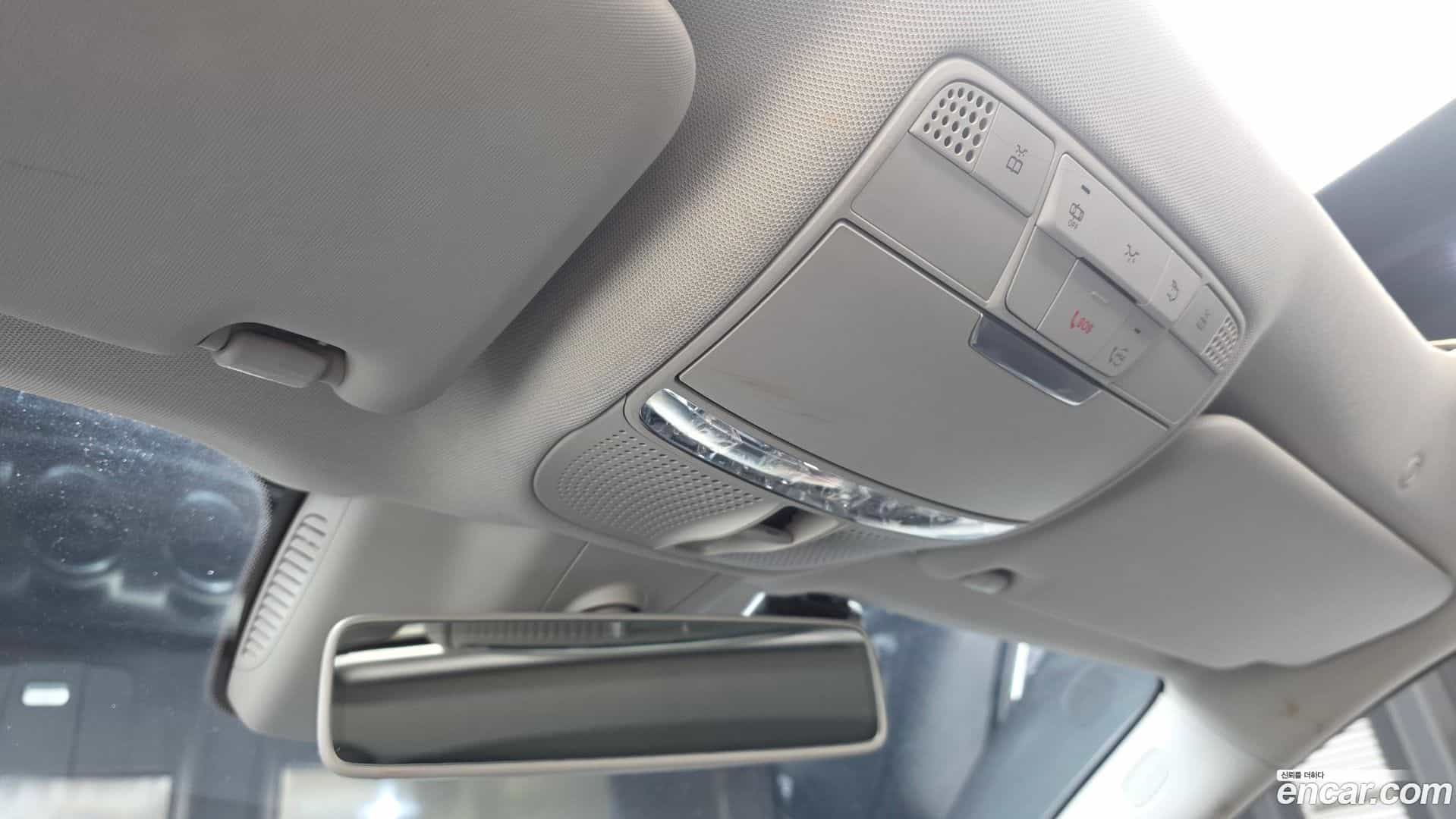 E-Class Mercedes-Benz 2019.0-OPTION-021