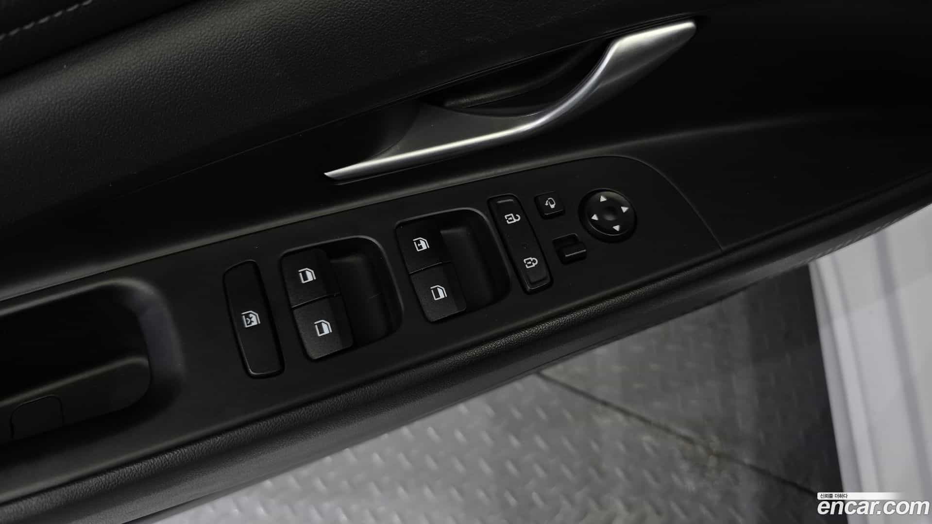 AVANTE Hyundai 2022.4-OPTION-018